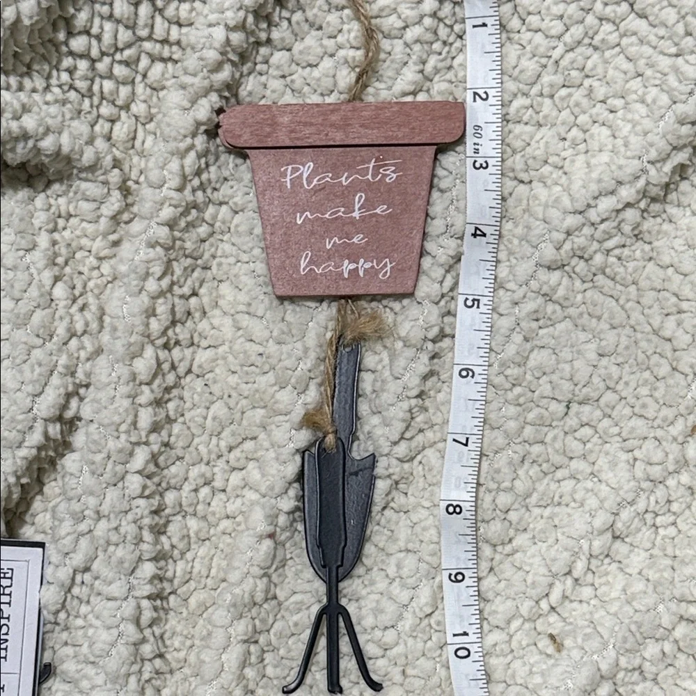 N/A charming brown